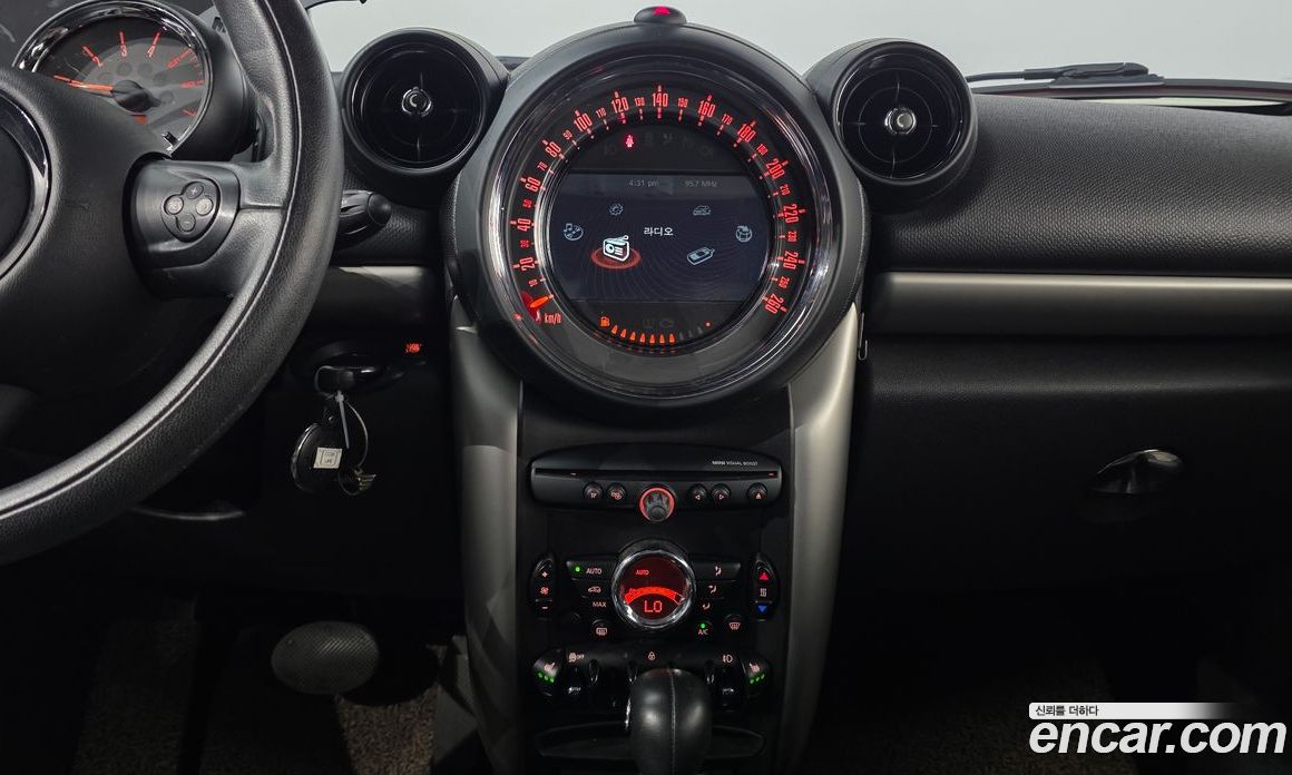 Mini Cooper Countryman D фото 16