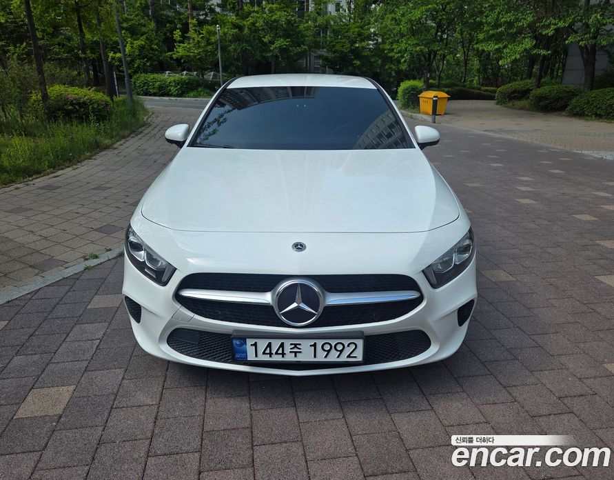 Mercedes-Benz A-Class W177 фото 3