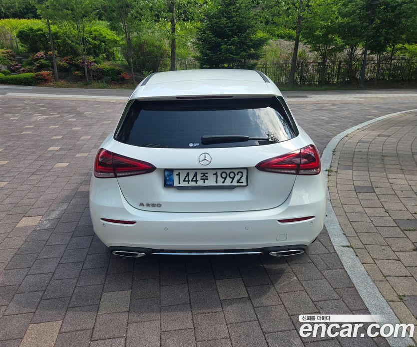 Mercedes-Benz A-Class W177 фото 4