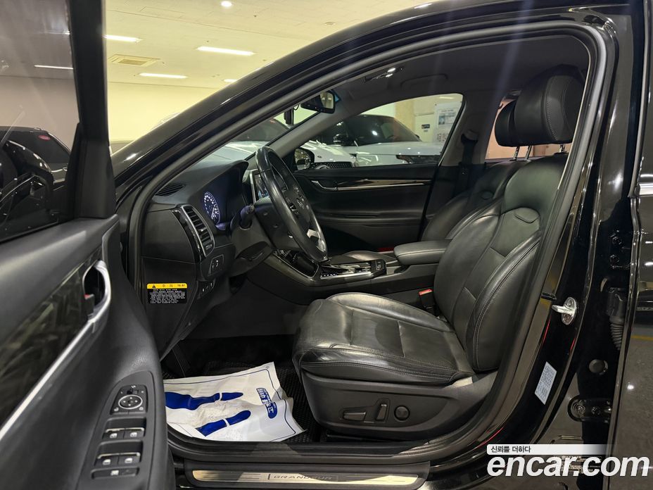 Hyundai Grandeur (IG) 6th Gen фото 6