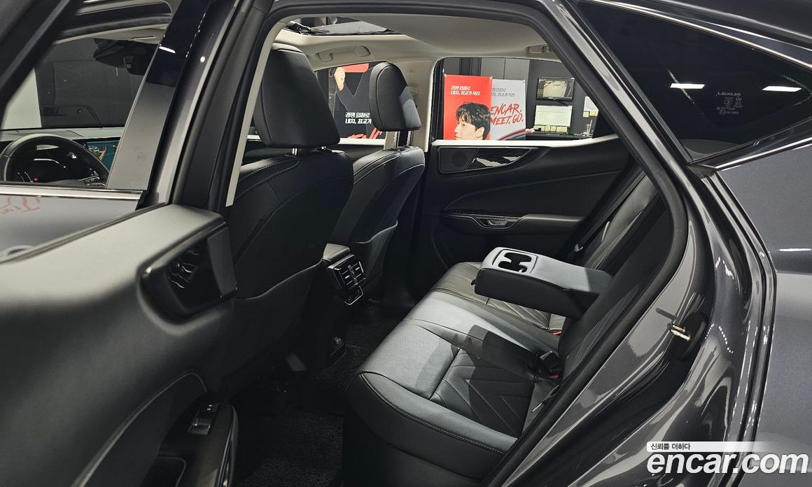 Lexus NX350h 2nd Gen фото 12