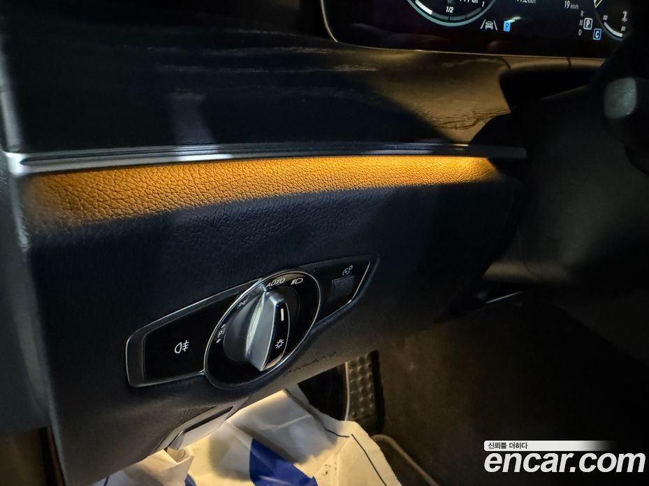 Mercedes-Benz E-Class W213 фото 16