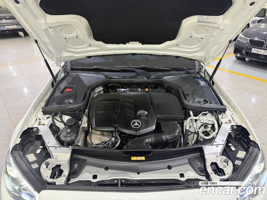Mercedes-Benz E-Class W213 фото 18