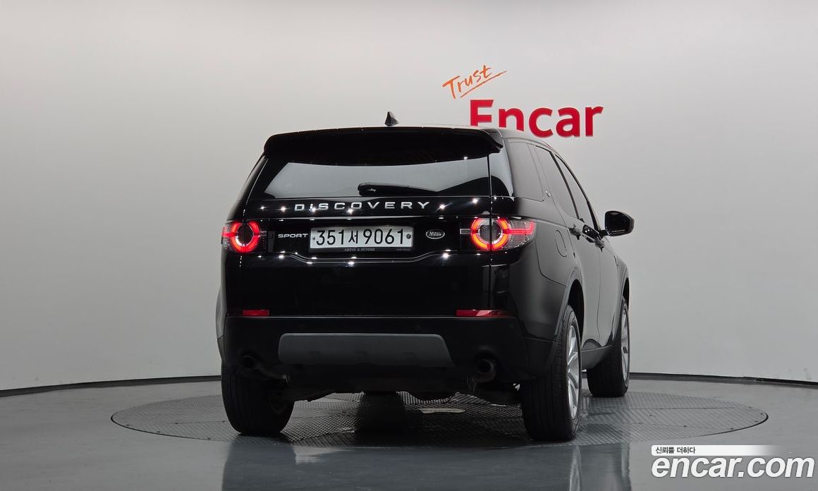 Land Rover Discovery Sport 1st Gen фото 4