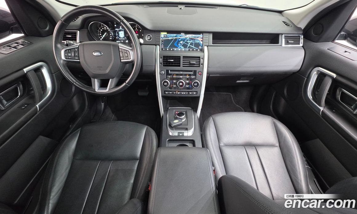 Land Rover Discovery Sport 1st Gen фото 7