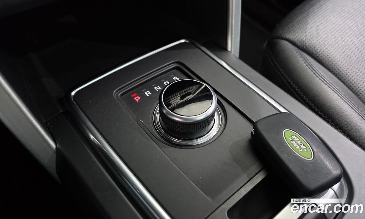 Land Rover Discovery Sport 1st Gen фото 9