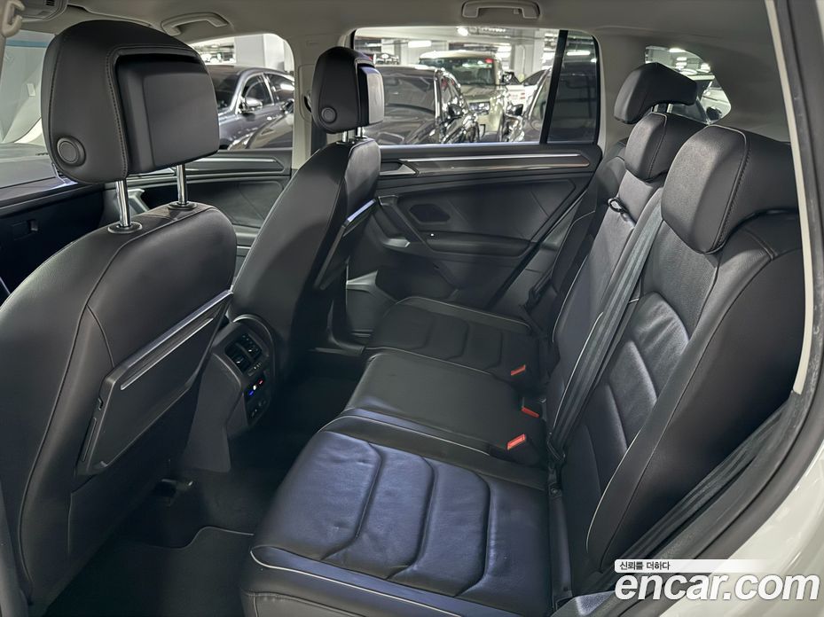 Volkswagen Tiguan 2nd Gen фото 10