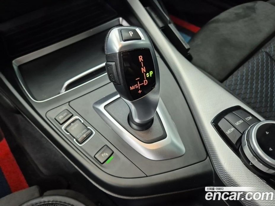 BMW 1-Series (F20) фото 8