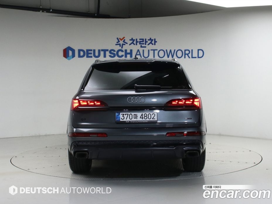 Audi Q7 (4M) фото 4