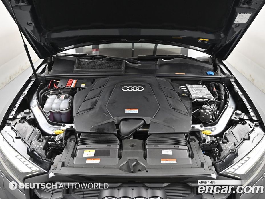 Audi Q7 (4M) фото 6