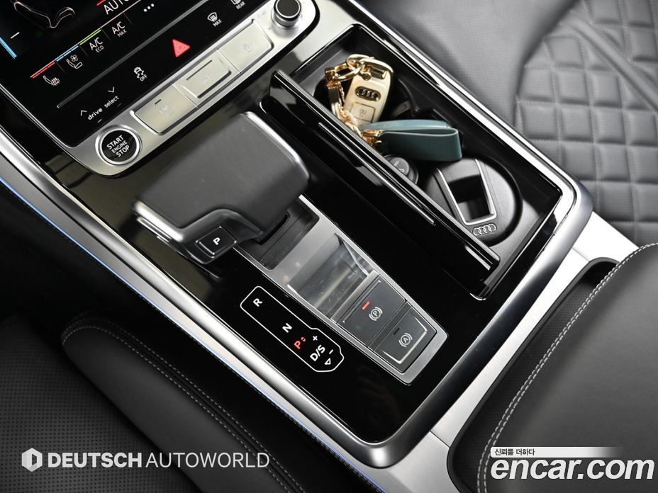 Audi Q7 (4M) фото 9
