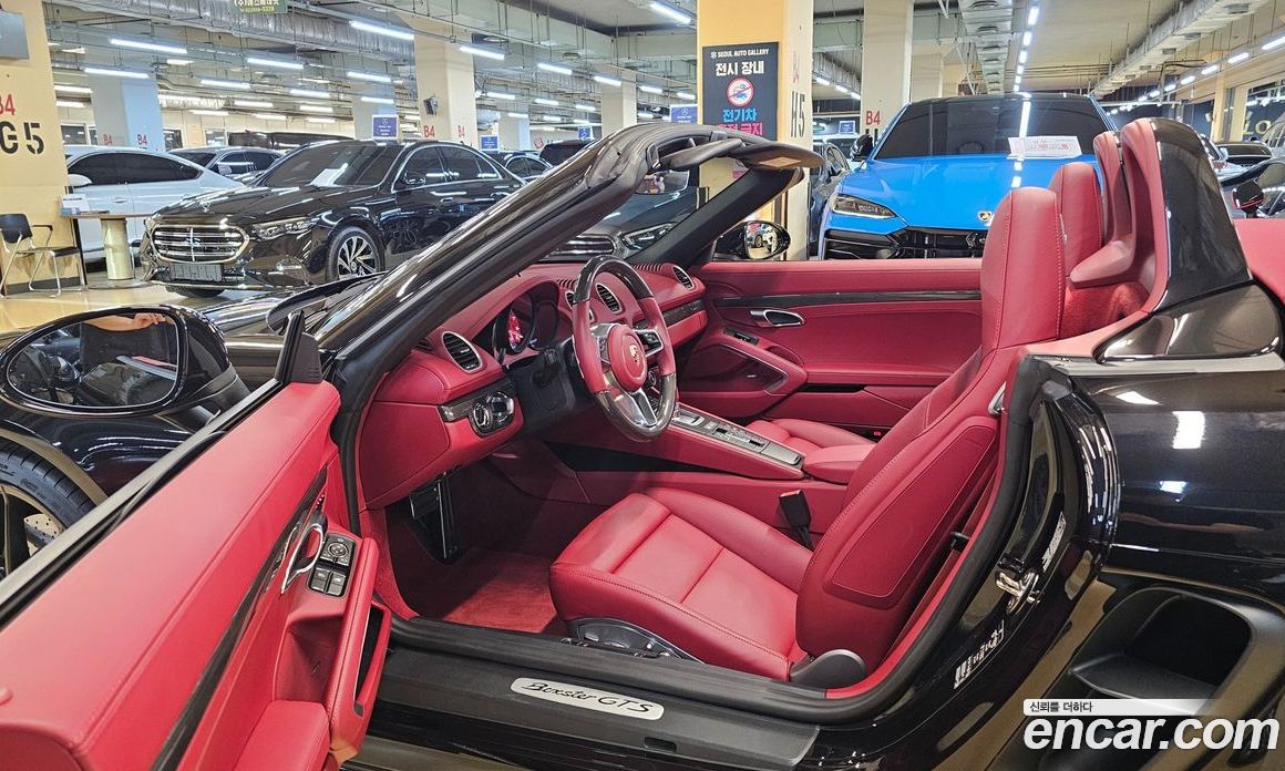 Porsche 718 Boxster фото 12