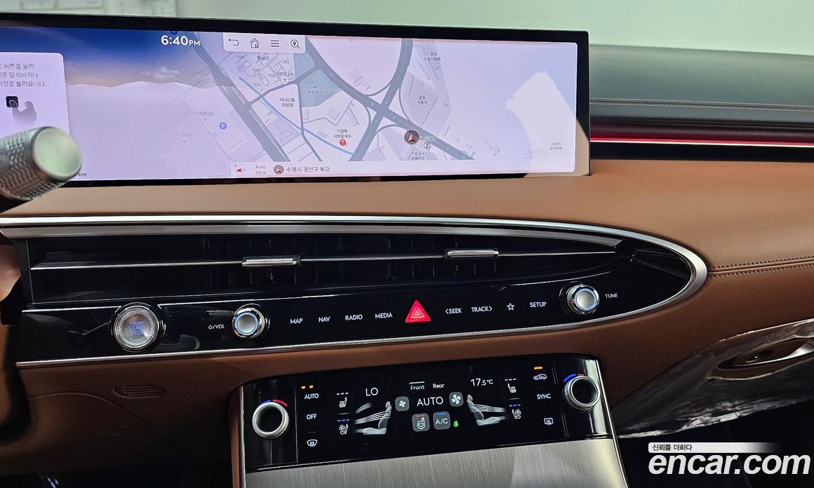 Genesis GV70 фото 13