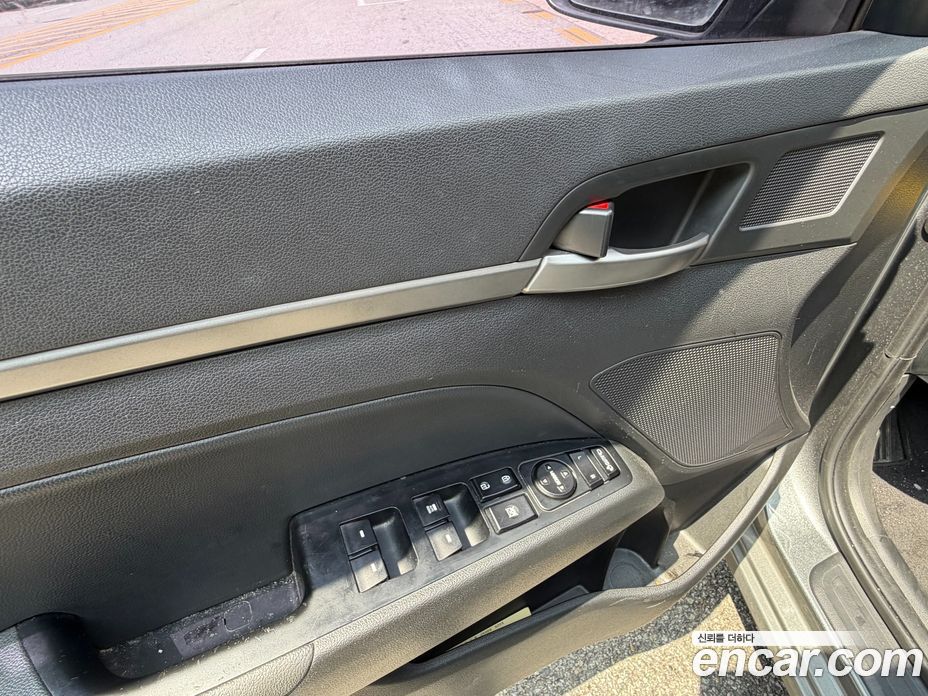 Hyundai Avante (AD) 6th Gen фото 16