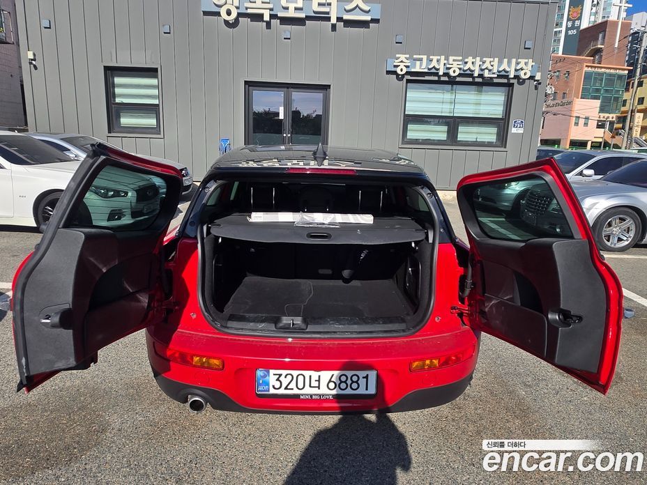Mini Cooper Clubman фото 6