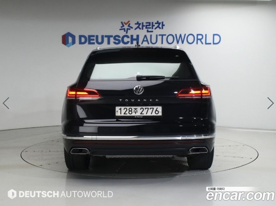 Volkswagen Touareg 3rd Gen фото 4