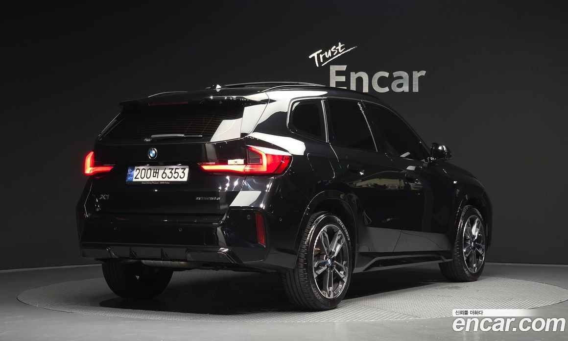 BMW X1 (U11) фото 2