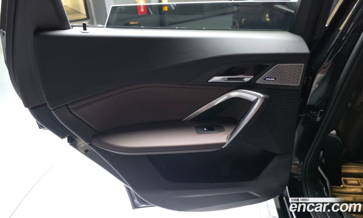 BMW X1 (U11) фото 25