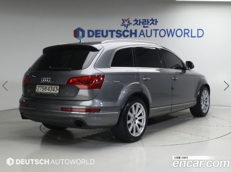 Audi Q7 фото 2