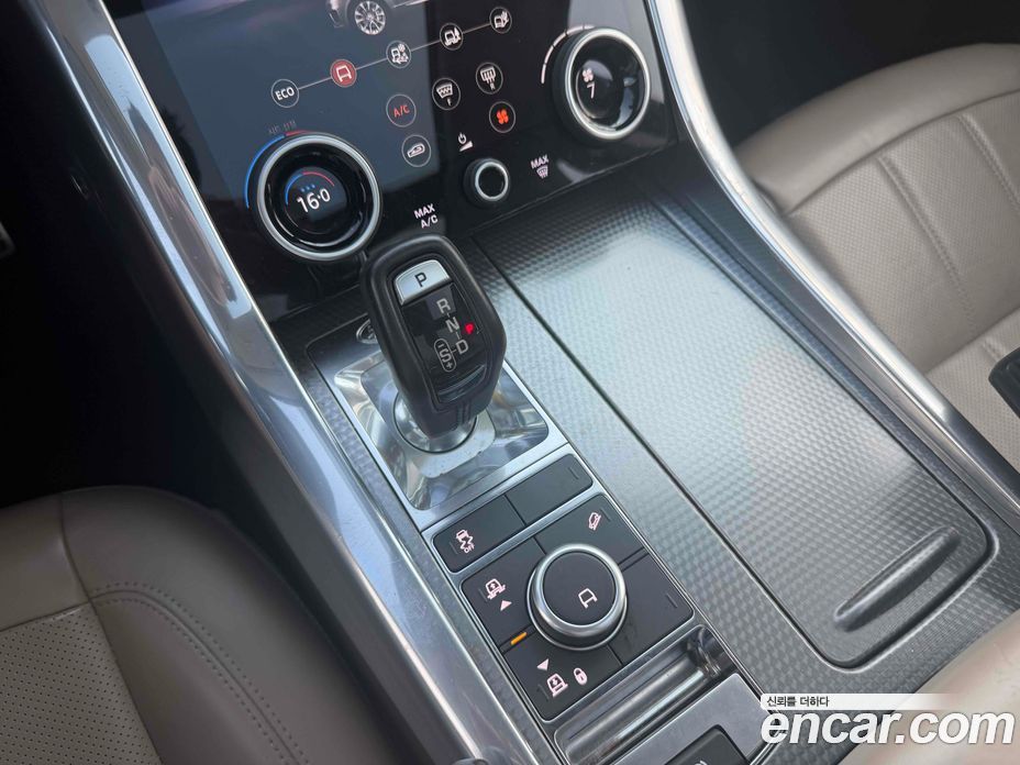Land Rover Range Rover Sport 2nd Gen фото 9