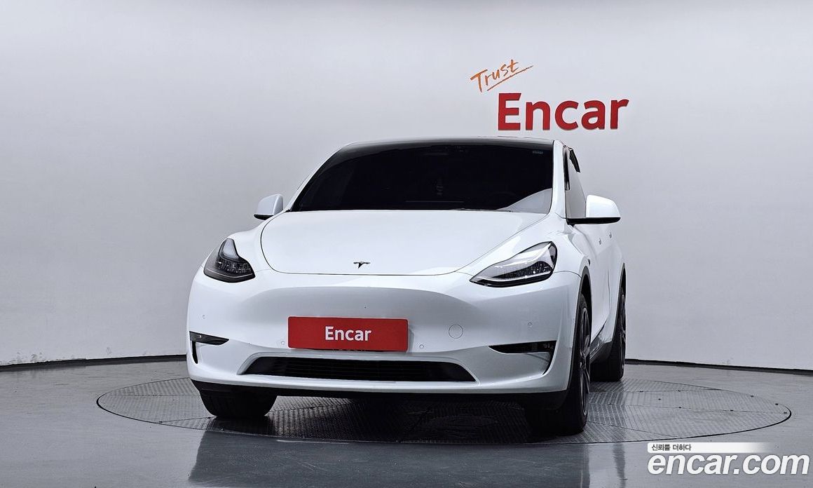 Tesla Model Y фото 3
