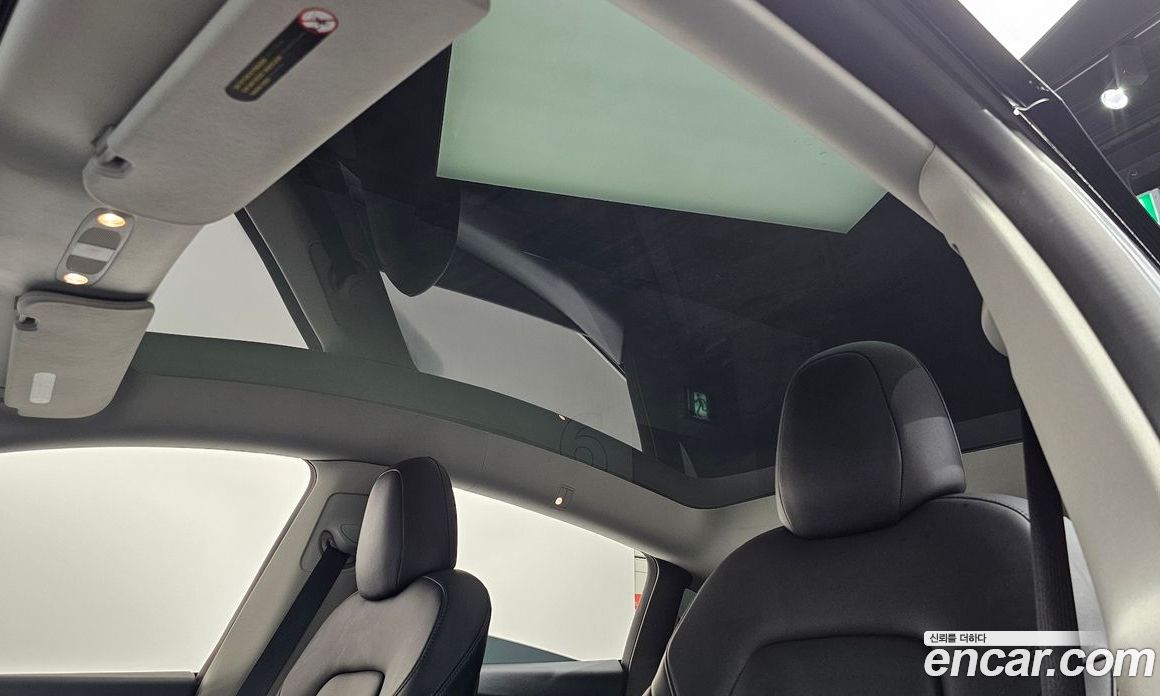 Tesla Model Y фото 19