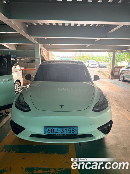 Tesla Model Y фото 3