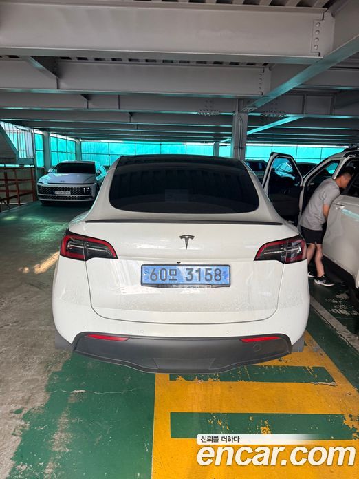 Tesla Model Y фото 4