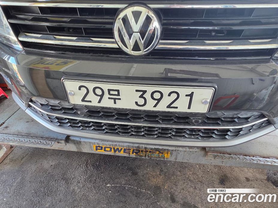 Volkswagen Tiguan 2nd Gen
