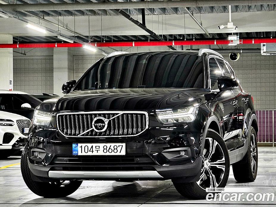 Volvo XC40 фото 10