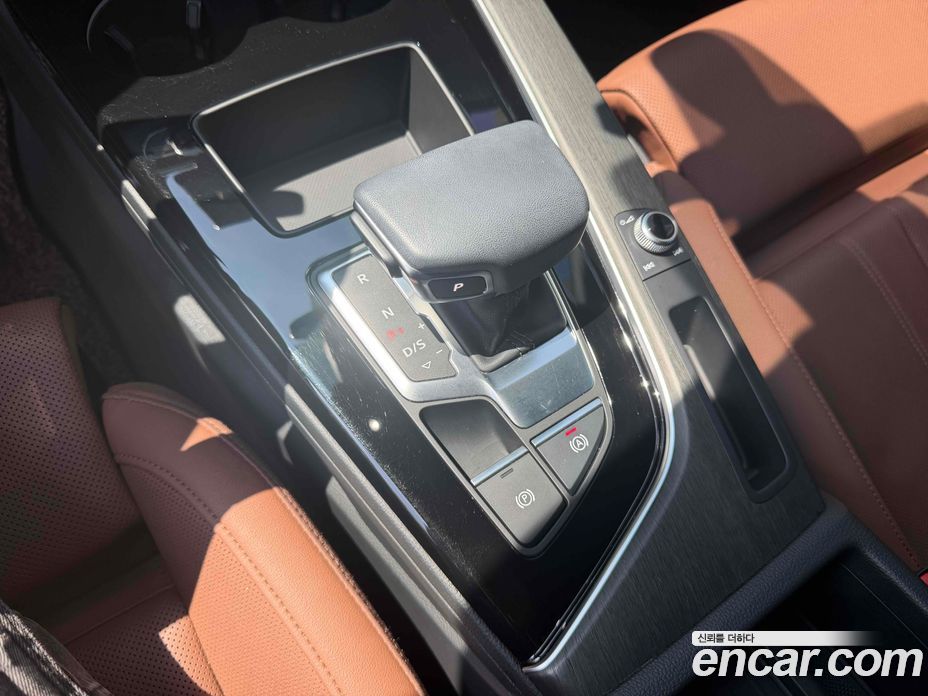 Audi A4 (B9) фото 9
