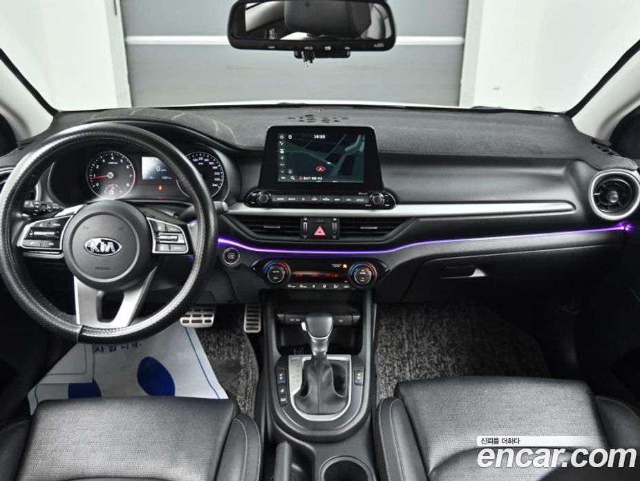Kia K3 2nd Gen фото 6