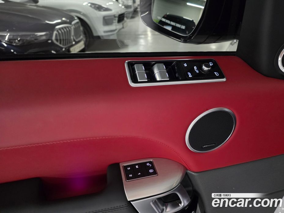Land Rover Range Rover Sport 2nd Gen фото 17