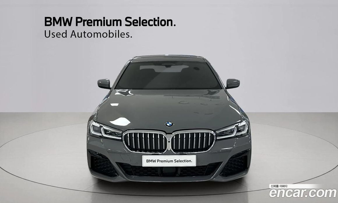 BMW 5-Series (G30) фото 3