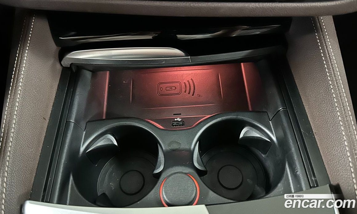 BMW 5-Series (G30) фото 19