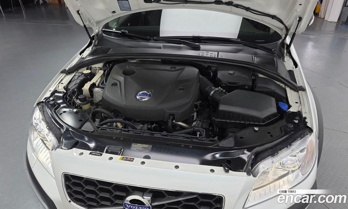 Volvo XC70 фото 6
