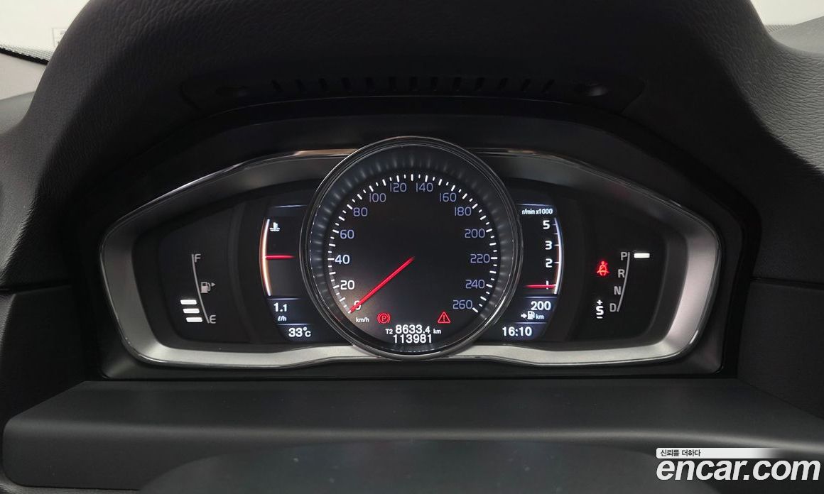 Volvo XC70 фото 8