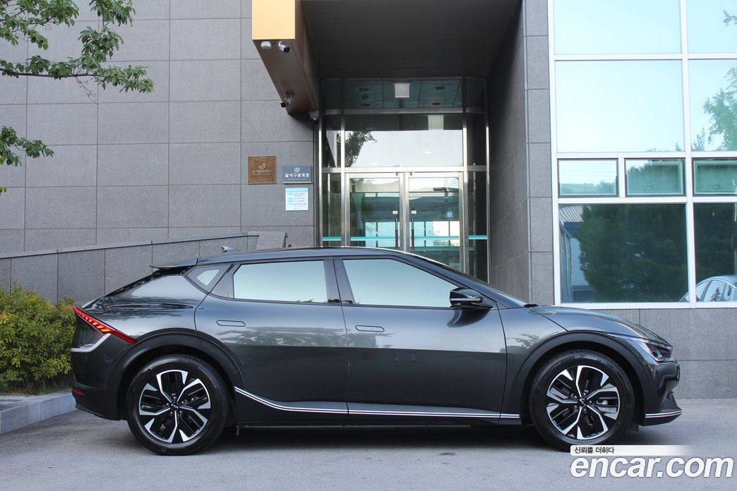 Kia EV6 фото 4