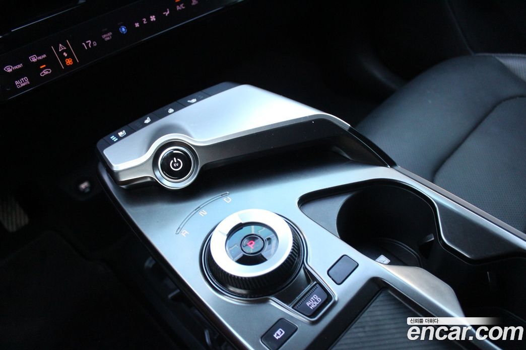 Kia EV6 фото 11
