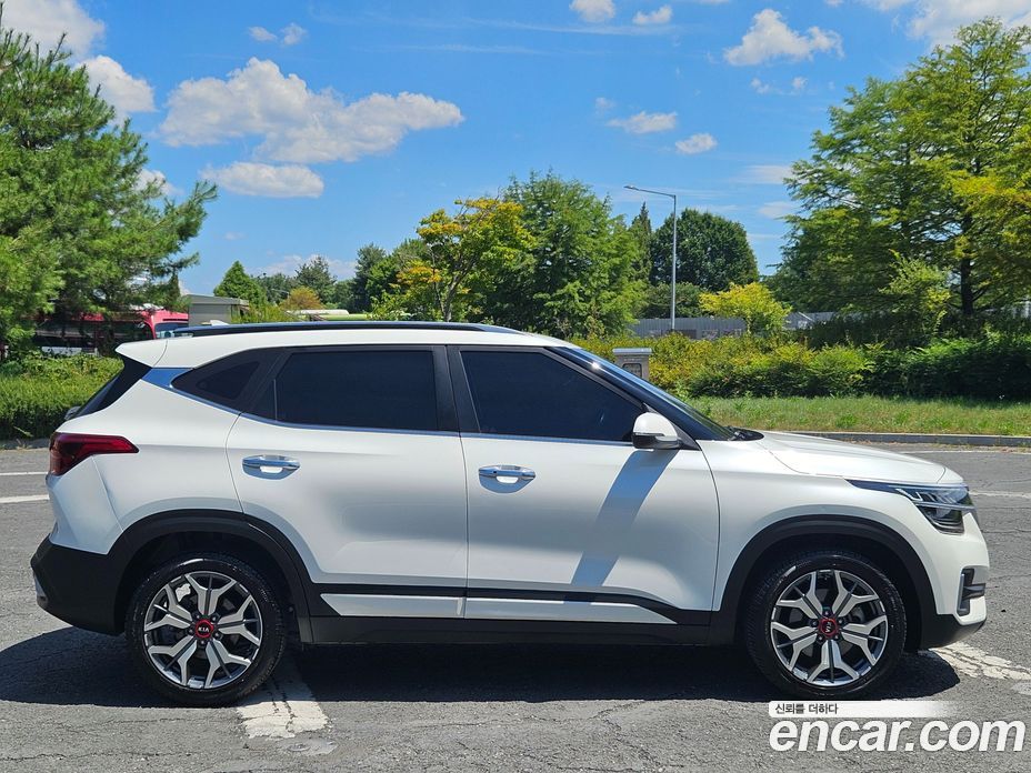 Kia Seltos фото 6