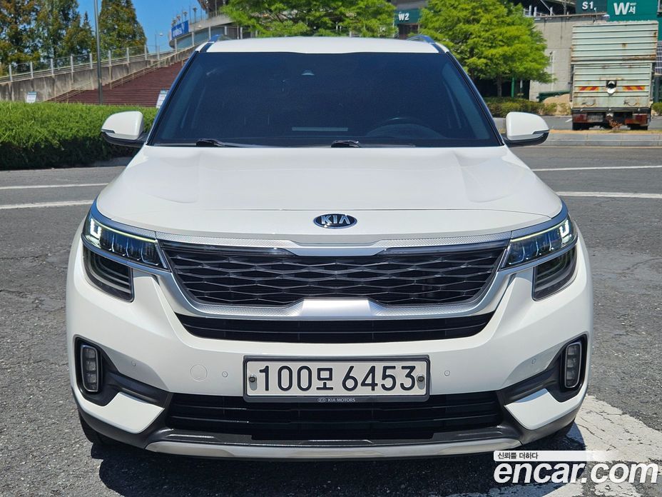 Kia Seltos фото 8