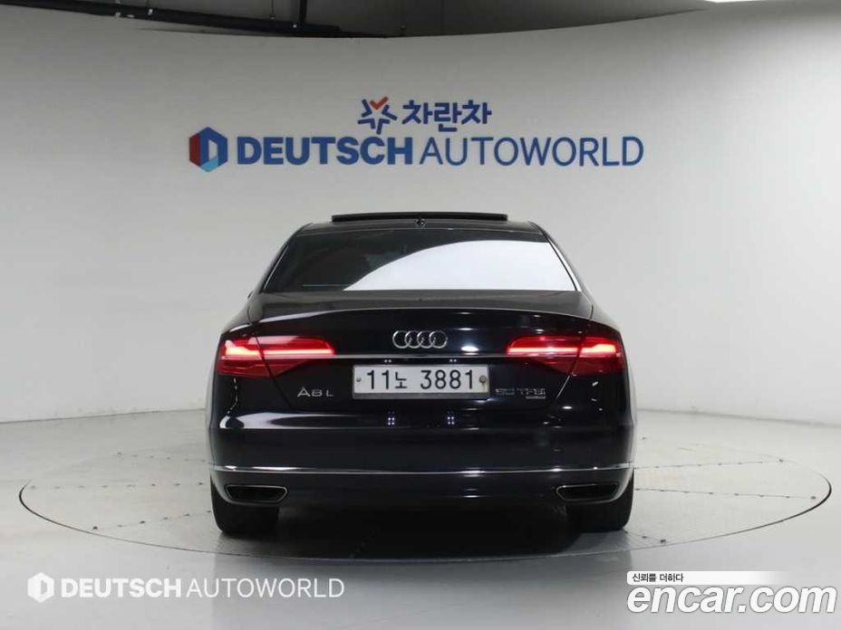 Audi A8 (D4) фото 4