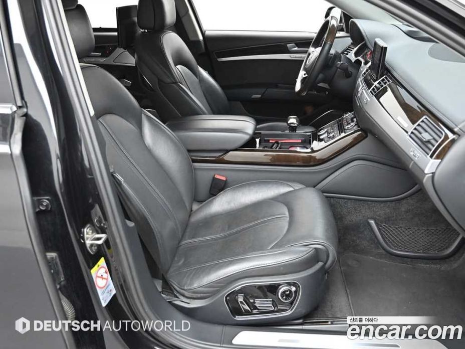 Audi A8 (D4) фото 10