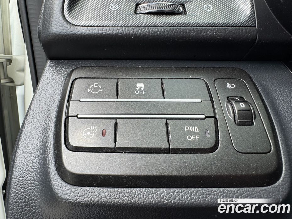 SsangYong (KG Mobility) Tivoli фото 13