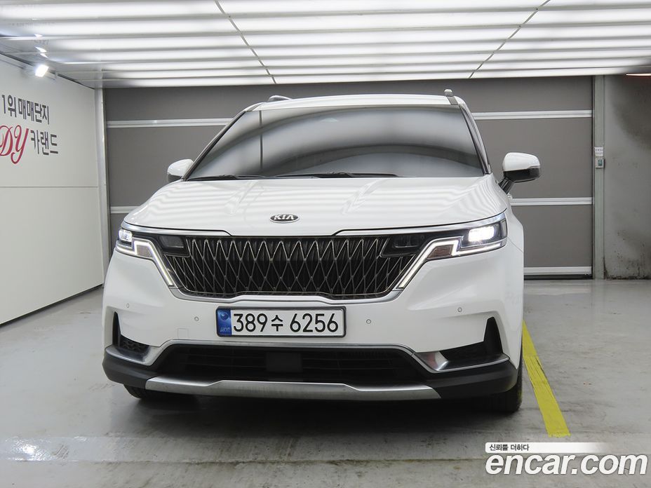 Kia Carnival 4th Gen фото 3