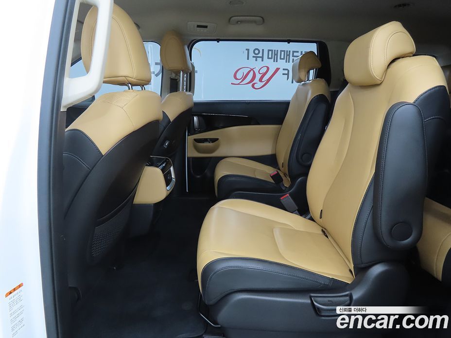 Kia Carnival 4th Gen фото 16