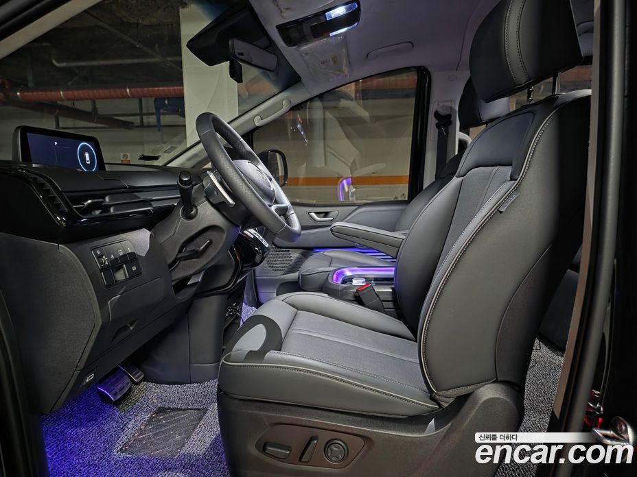 Hyundai Staria фото 8