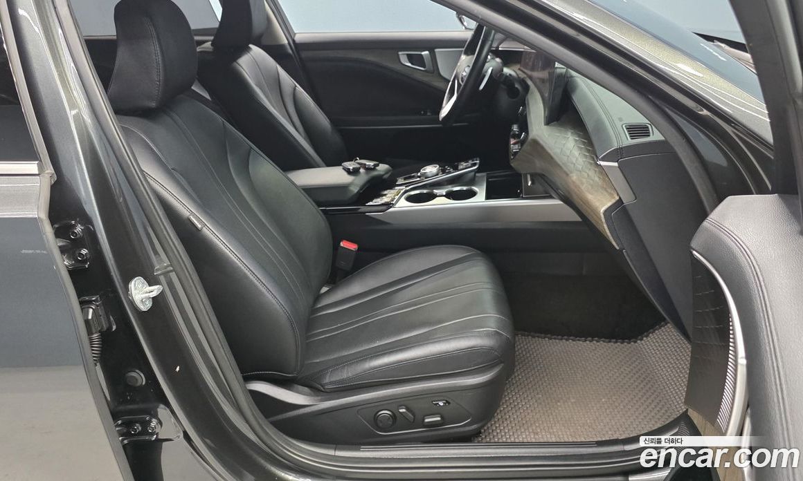 Kia K8 фото 15