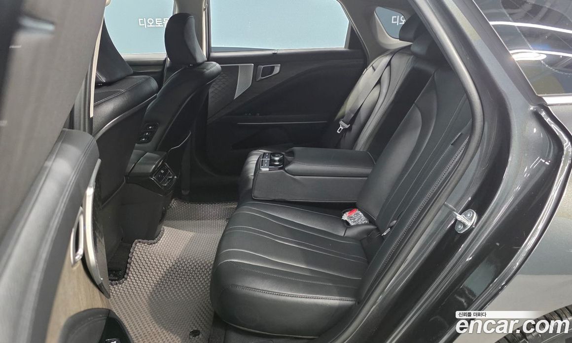 Kia K8 фото 16