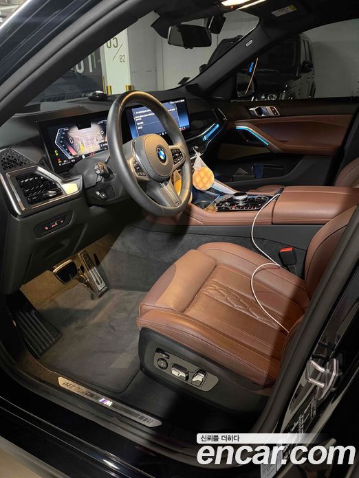 BMW X6 (G06) фото 10